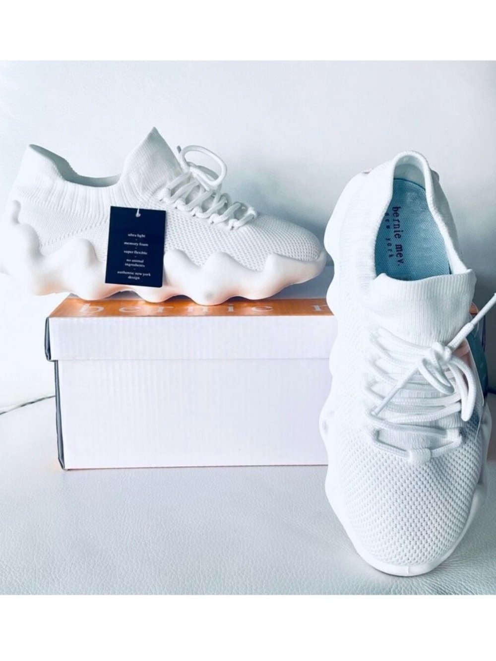NWT in Box Gorgeous BERNIE MEV 40 (9-9.5) US Davin Comfort white Chunky Sneakers